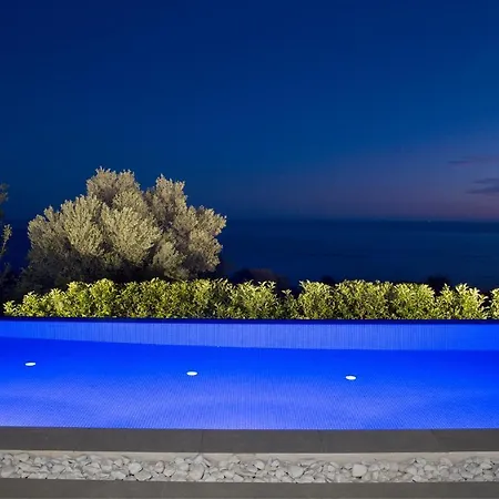 Villa Casa Assisi Luxury New With Private Pool Plateies