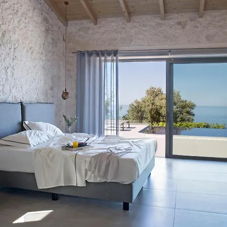빌라 Casa Assisi Luxury New With Private Pool Plateies